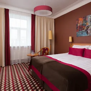 4* Hotel Oktiabrskaya